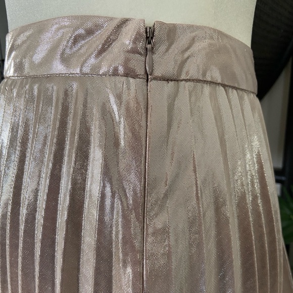 1 State Pleated Midi Skirt - Picture 4 of 5